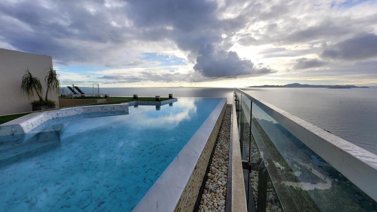 Andromeda Condo By Feng Pattaya Esterno foto