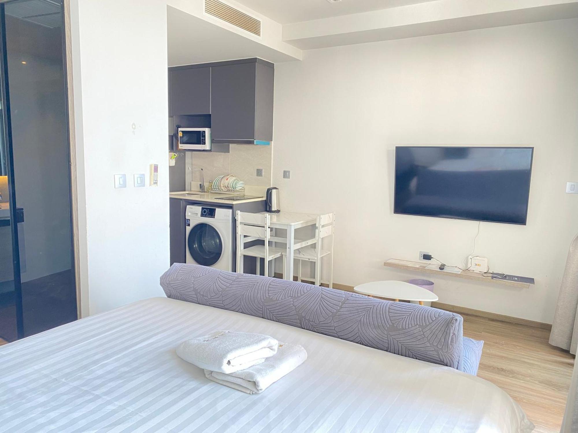 Andromeda Condo By Feng Pattaya Esterno foto